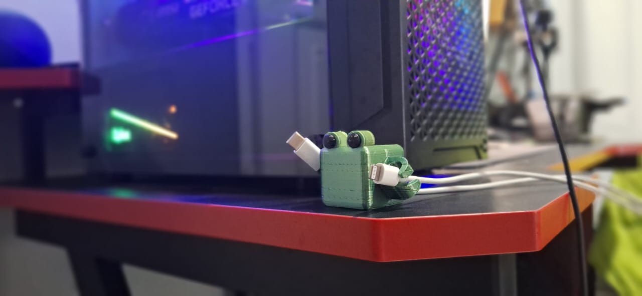 Froggy Cable Holder ? ( Link in desc )